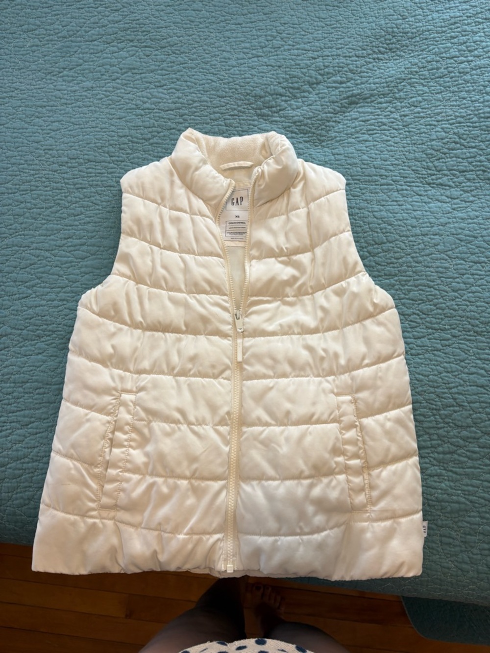 GAP Cream Quilted Sleeveless Puffer Vest